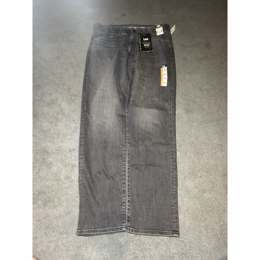 Lee Extreme Motion MVP Relaxed Straight Jeans Mens 36x32 Overton Gray NWT